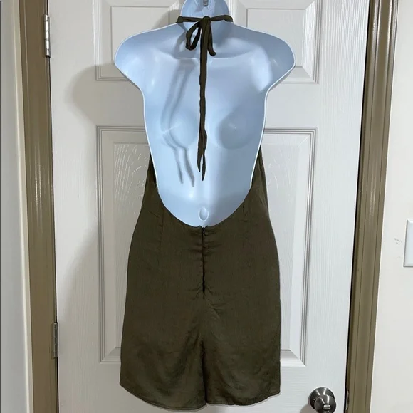 Olive Halter Romper - Picture 3 of 9